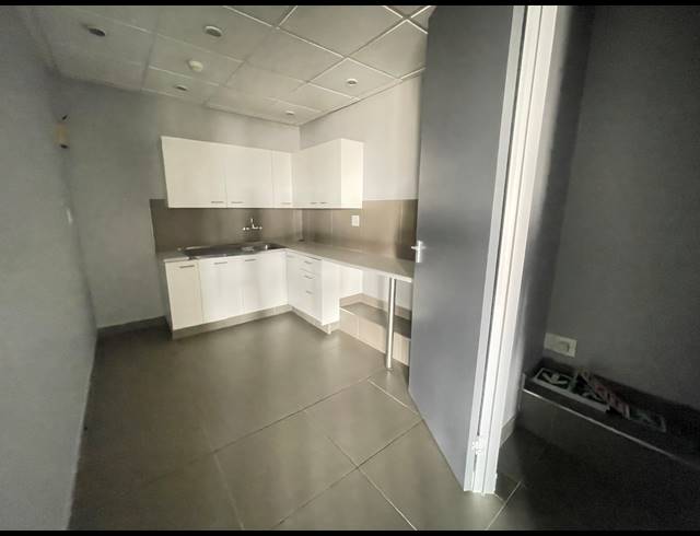 436M² OFFICE TO LET IN PARKTOWN